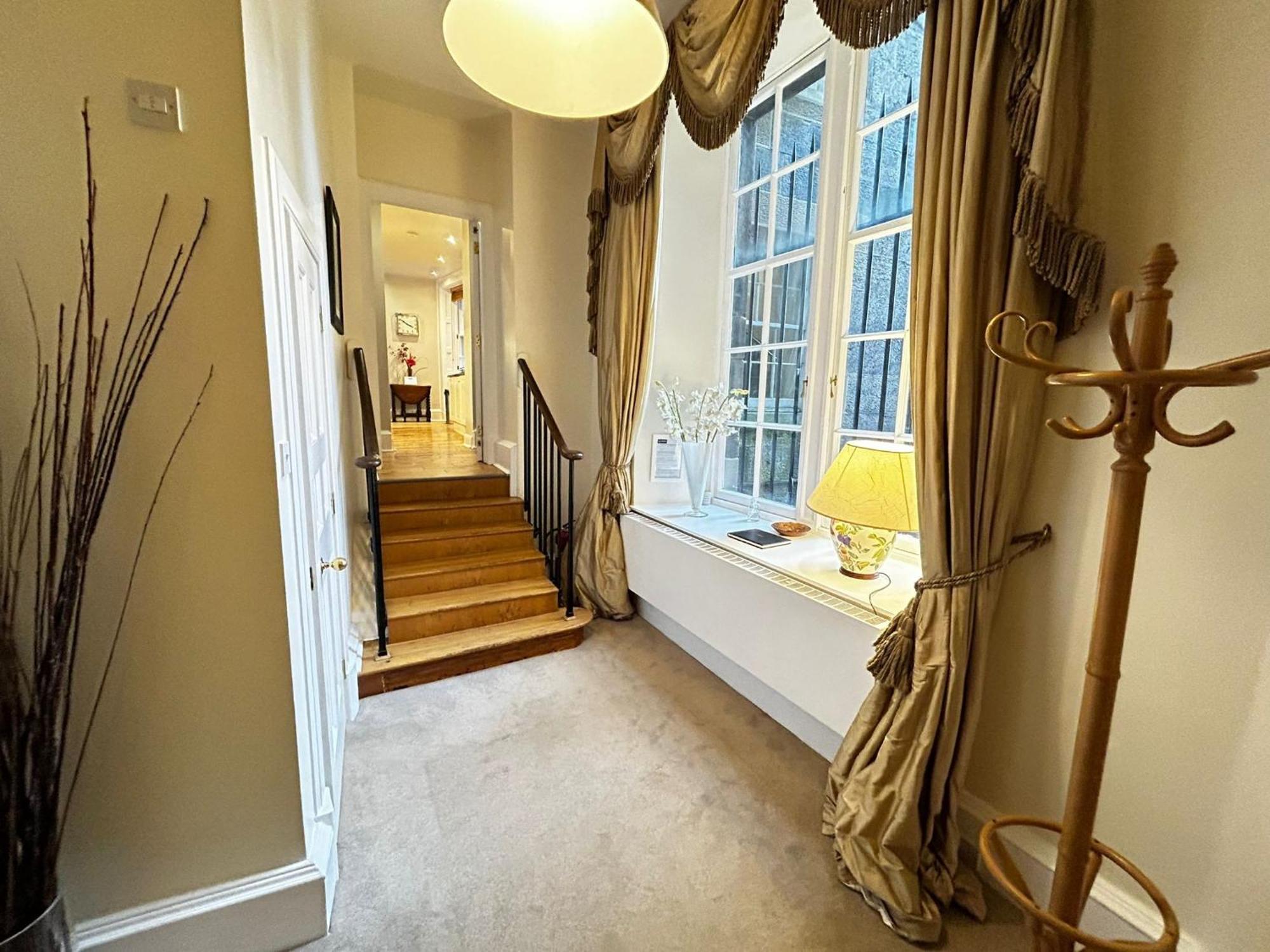 Parliament Sq Apartment Edinburgh Luaran gambar