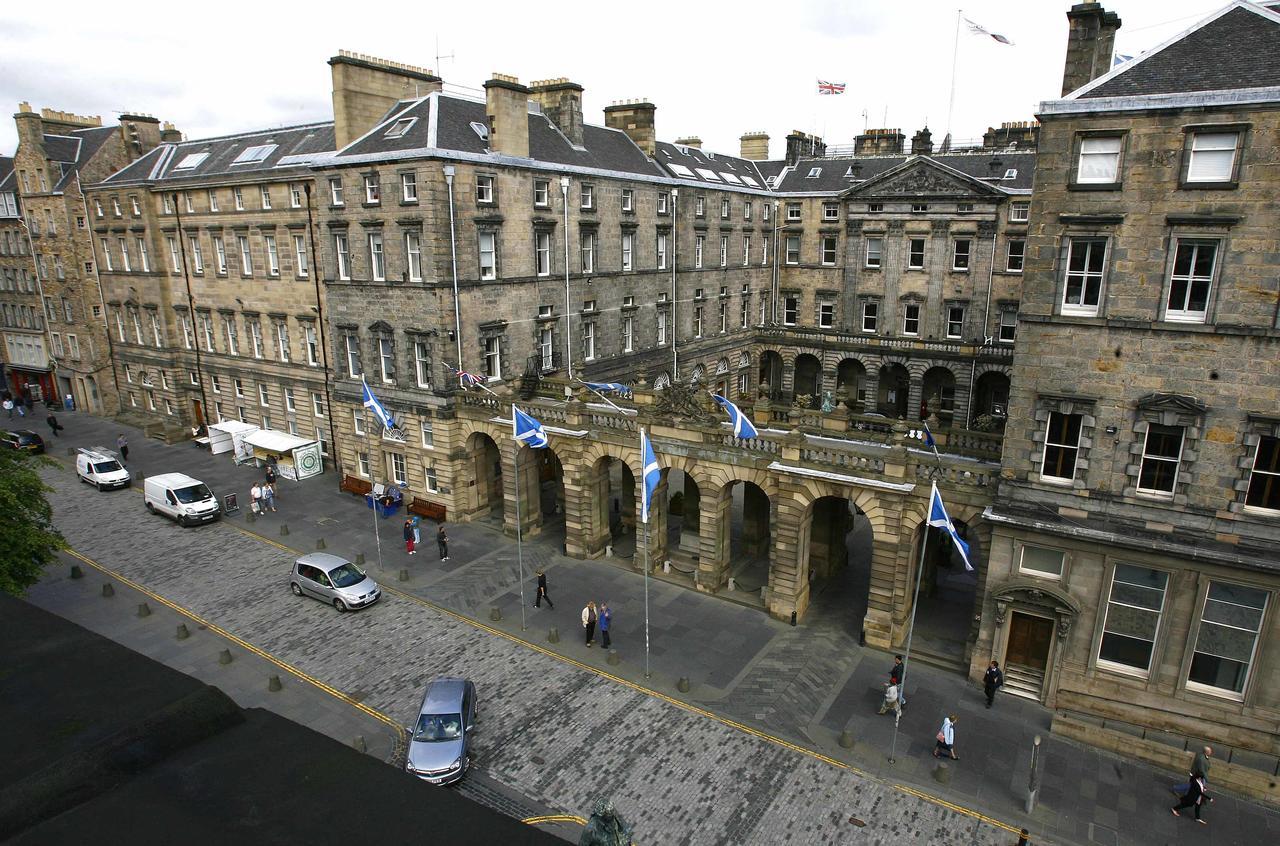 Parliament Sq Apartment Edinburgh Luaran gambar